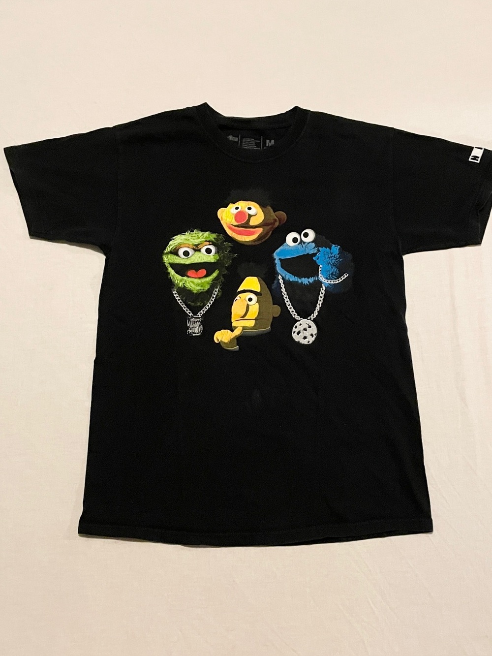 NEFF x Sesame Street Hip Hop Gold Chains T-Shirt Medium Black Cookie Monster
